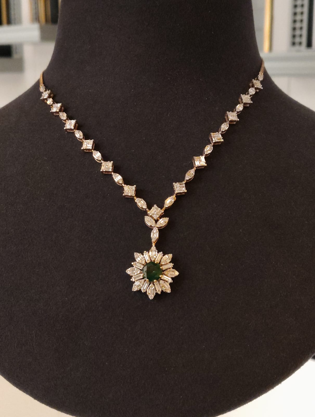 Zevaa Necklace 1