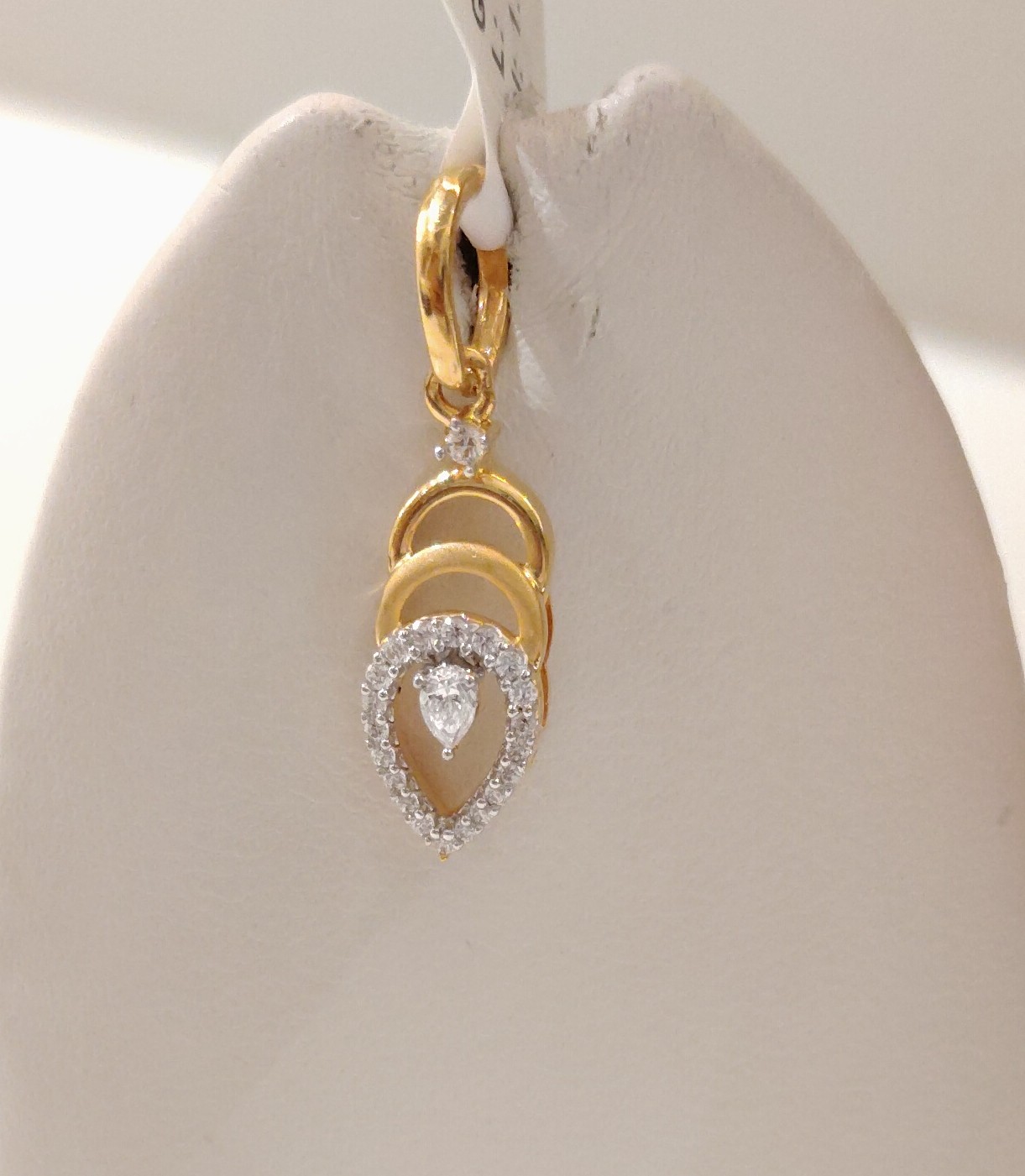 Zevaa Pendant Set 2